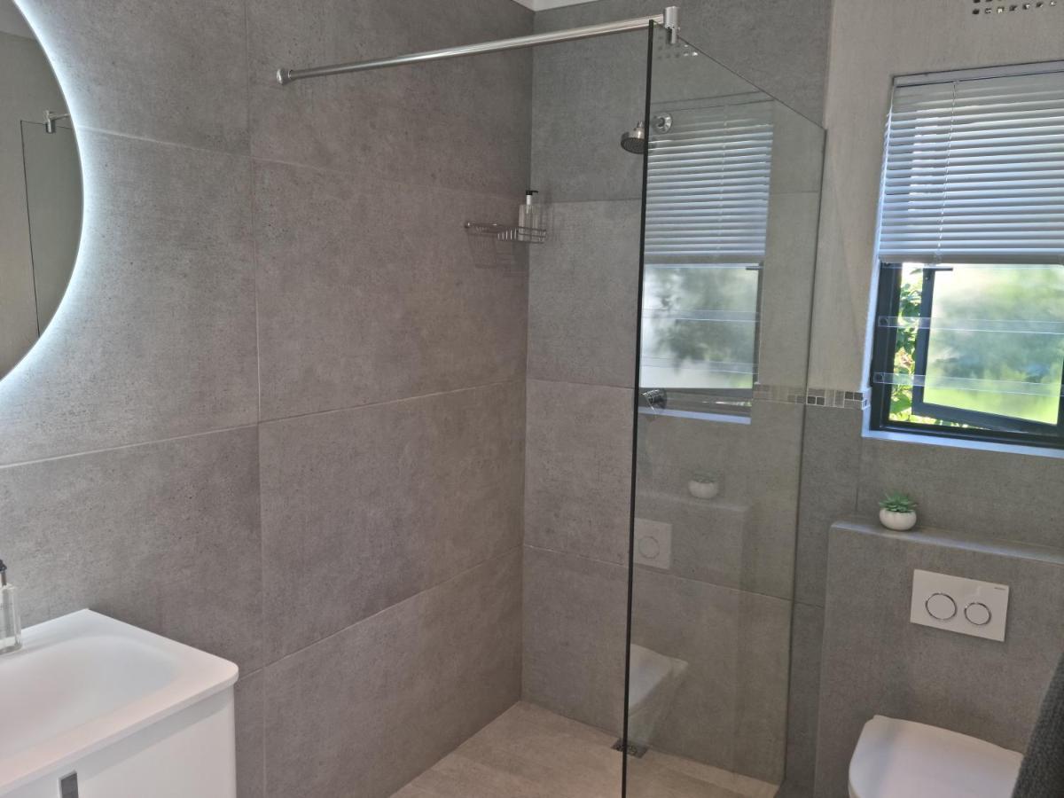 Camps Bay Cosy Accommodation كيب تاون المظهر الخارجي الصورة