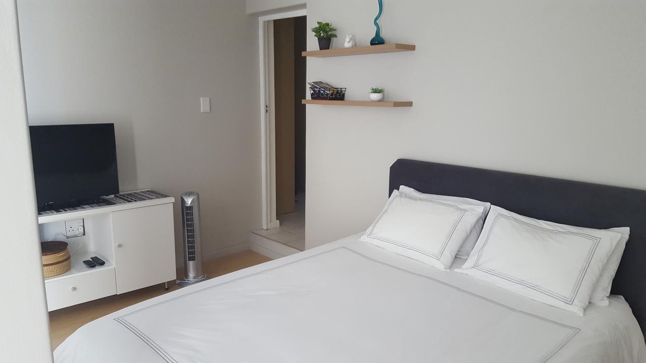 Camps Bay Cosy Accommodation كيب تاون المظهر الخارجي الصورة