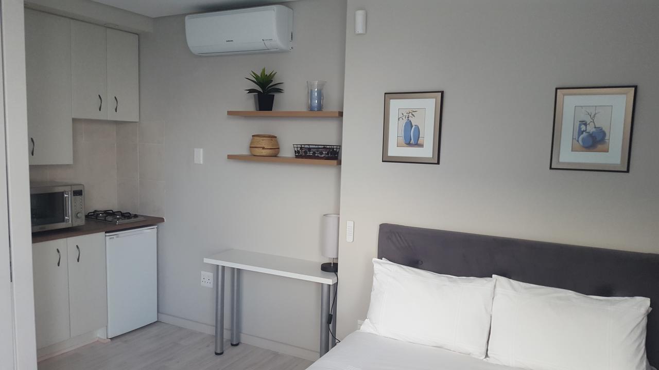 Camps Bay Cosy Accommodation كيب تاون المظهر الخارجي الصورة
