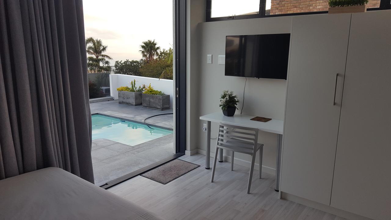Camps Bay Cosy Accommodation كيب تاون المظهر الخارجي الصورة