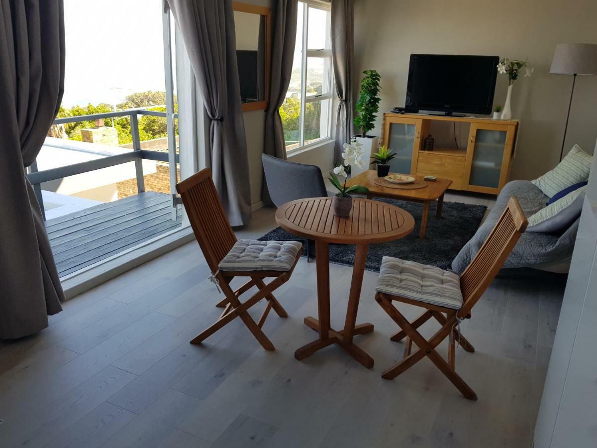 Camps Bay Cosy Accommodation كيب تاون المظهر الخارجي الصورة